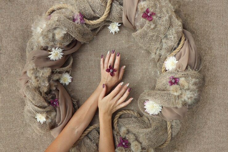 Nail Art Guide: Explore Styles, Techniques, and Creative Insights