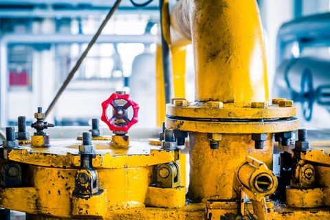 A Complete Guide to Gas Industry Equipment and Services: Compression, Turbines, and Leak Detection