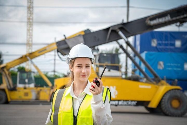 Guide to Remote Cranes: Functions, Safety, Updates, and Resources