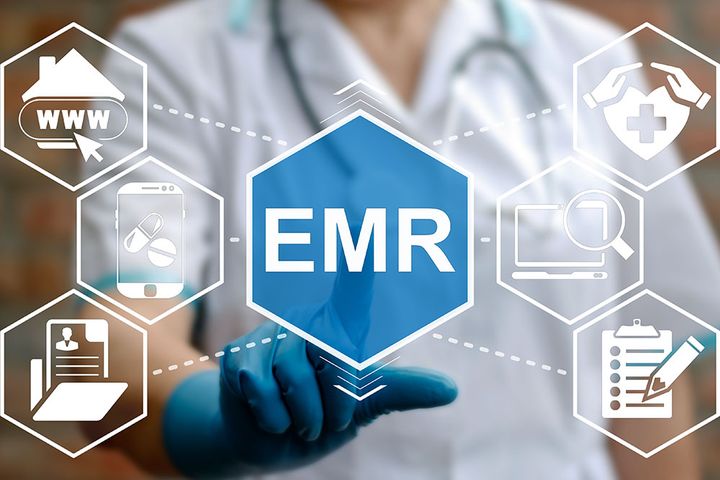 EMR Systems for Clinics: Overview, Facts, and Essential Resources to Help You Make the Right Choice